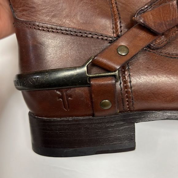 - Frye brown knee high equestrian style pull on leather boots Sz 8 - Picture 8 of 13